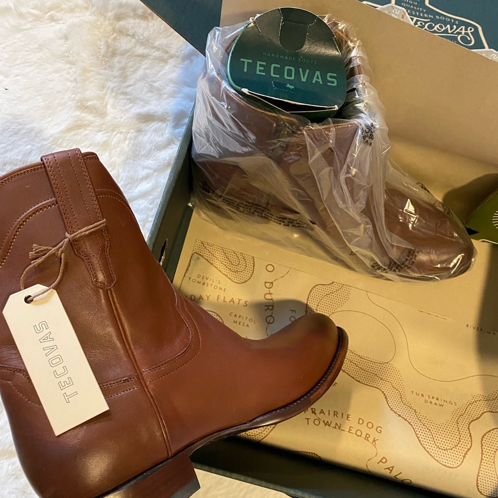 Men’s Tecova side zip boots.   Size 14EE.